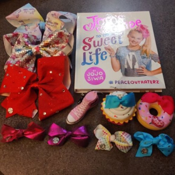 Jojo Siwa Lot 1 Book 3 Big Bows 4 Small Bows 3 Christmas Ornament Set 1 Stocking - Picture 1 of 9